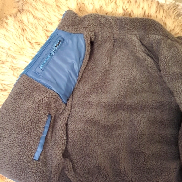 Gap kid's reversible Sherpa fleece lined puffer jacket - Picture 3 of 5